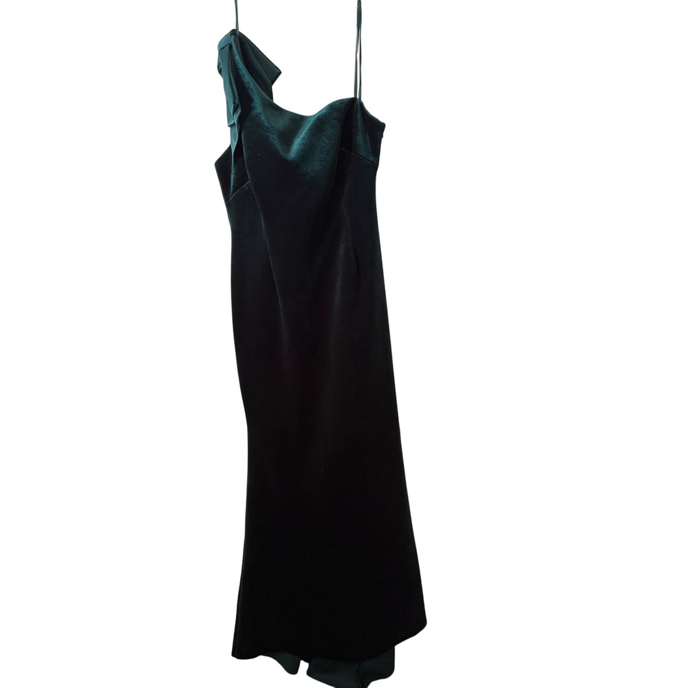 Eliza J Women's Forest Green Velvet One Shoulder Bow Formal Gown in Size 16